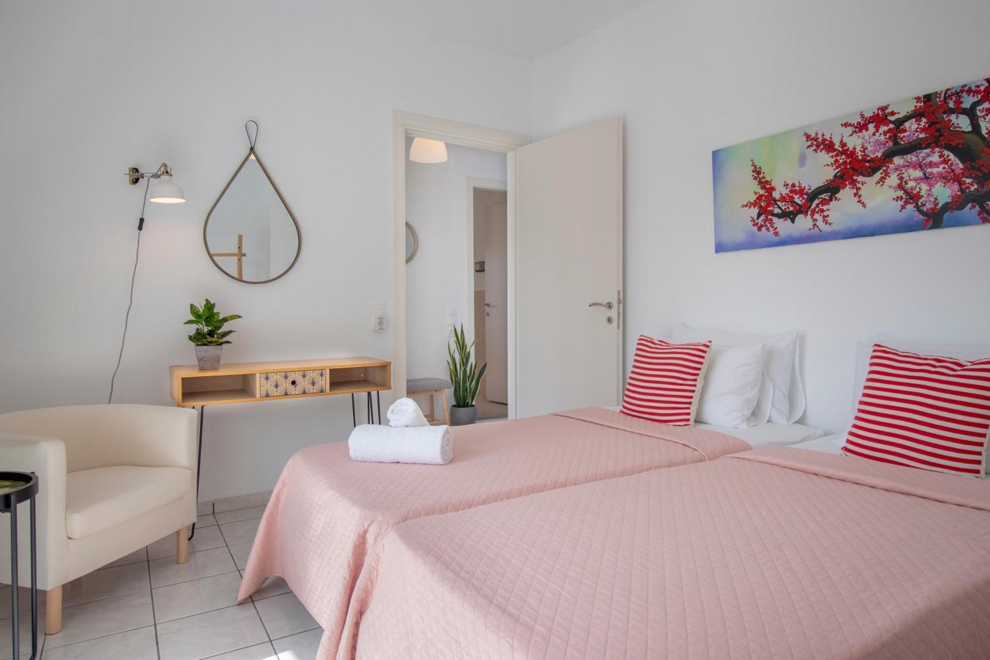 Babilia Central Appartment Suites Limenas Hersonisou Херсонисос Екстериор снимка